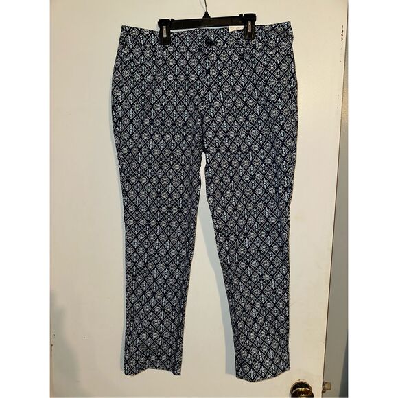 St John’s Bay Mid rise Ankle pants women size 12 NWT - Picture 1 of 4